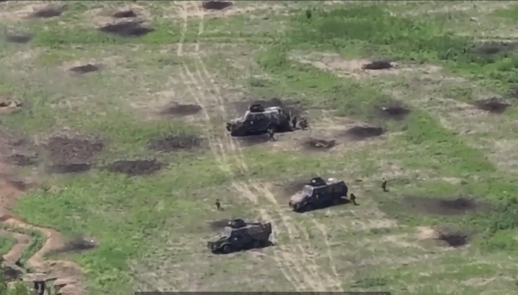 Контрнаступ ЗСУ: воїни штурмують ворожі позицій поблизу Бахмуту. ВIДЕО бою з війни України і Росії