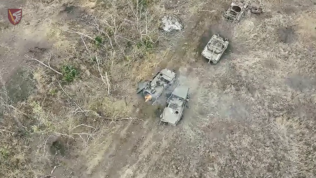 Бронетанкова навала розбита вщент – кадри приниження російської армії